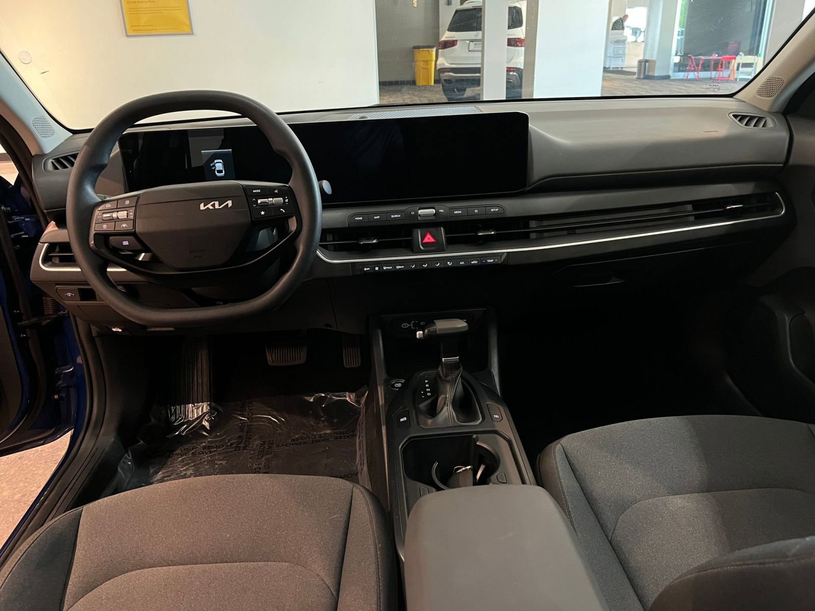 Used 2025 Kia K4 FWD image 33