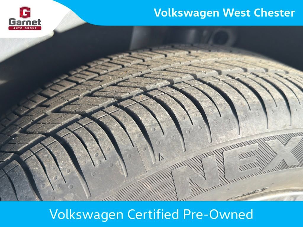 Certified 2023 Volkswagen Jetta SE FWD image 22