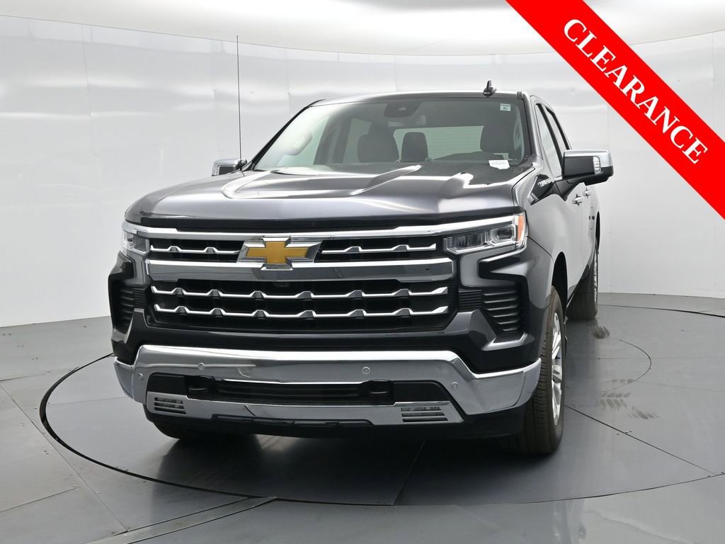 Used 2024 Chevrolet Silverado 1500 LTZ image 3