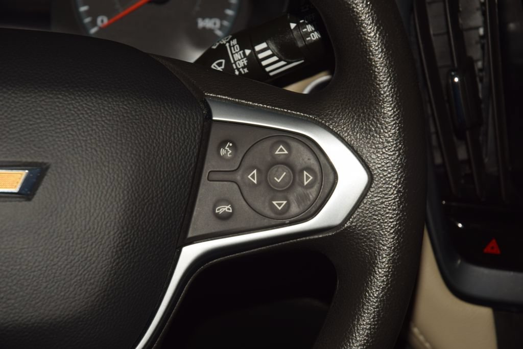 Used 2023 Chevrolet Traverse LS w/ Safety Package FWD image 36