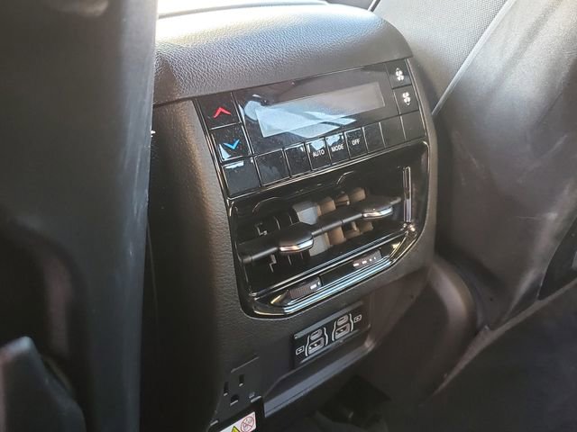 Certified 2024 Jeep Grand Cherokee L Altitude image 23