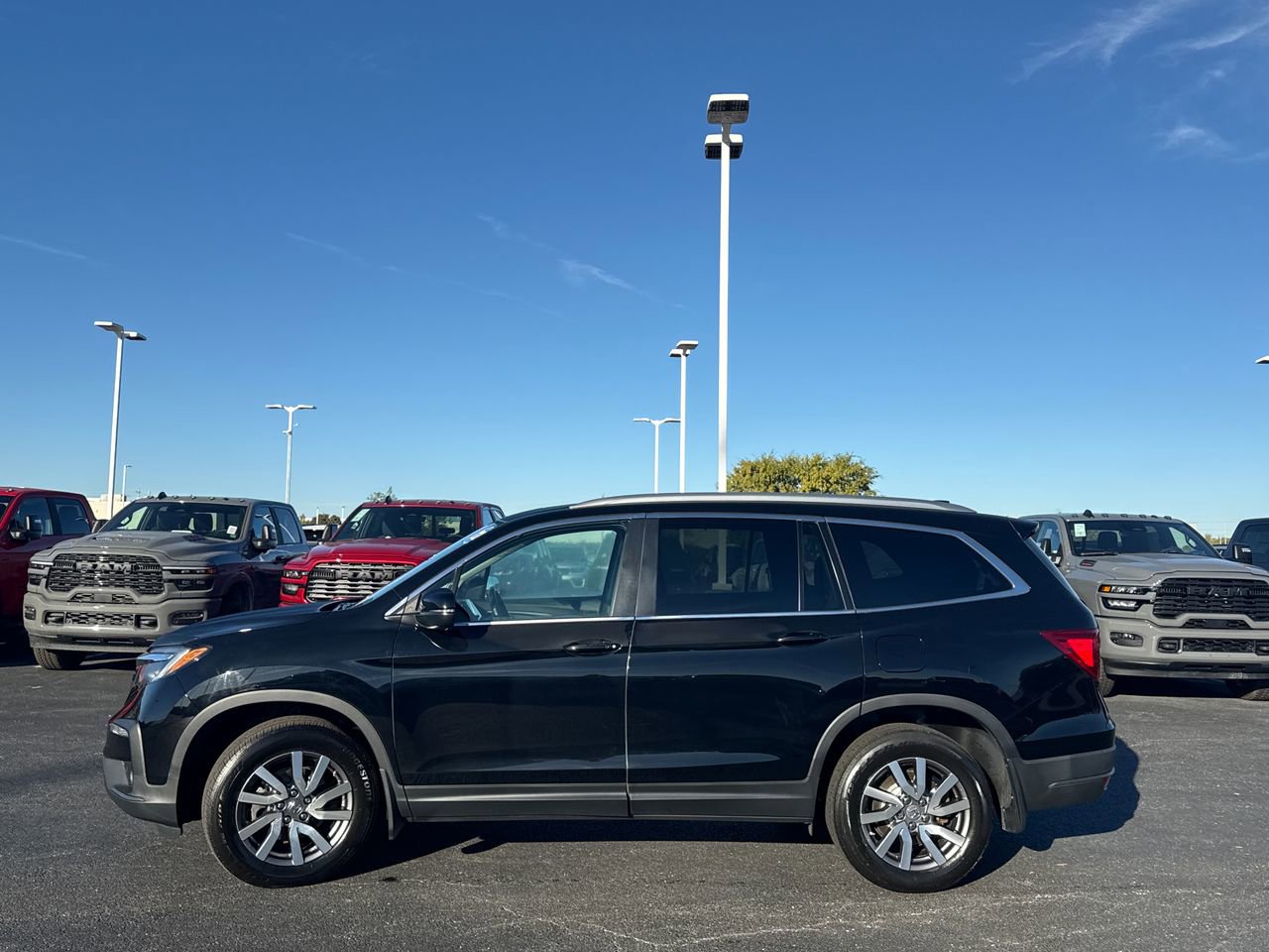 Used 2022 Honda Pilot Black Edition image 6