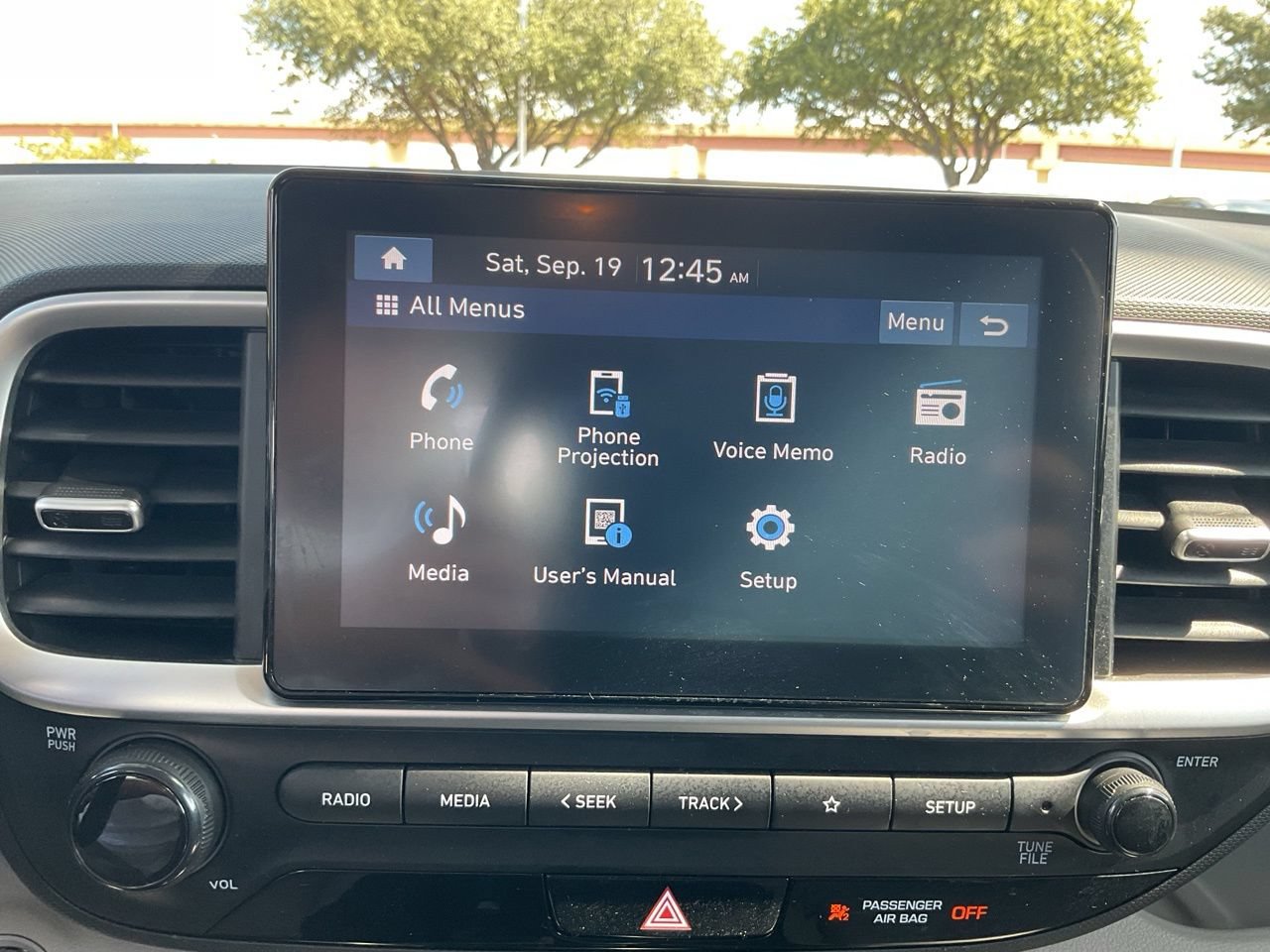 Used 2025 Hyundai Venue SEL FWD image 35