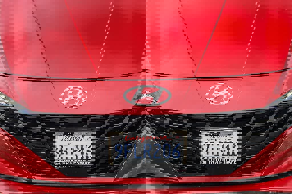 Used 2023 Hyundai Elantra SEL w/ Convenience Package image 5