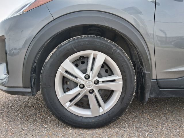 Used 2024 Nissan Kicks S FWD image 17