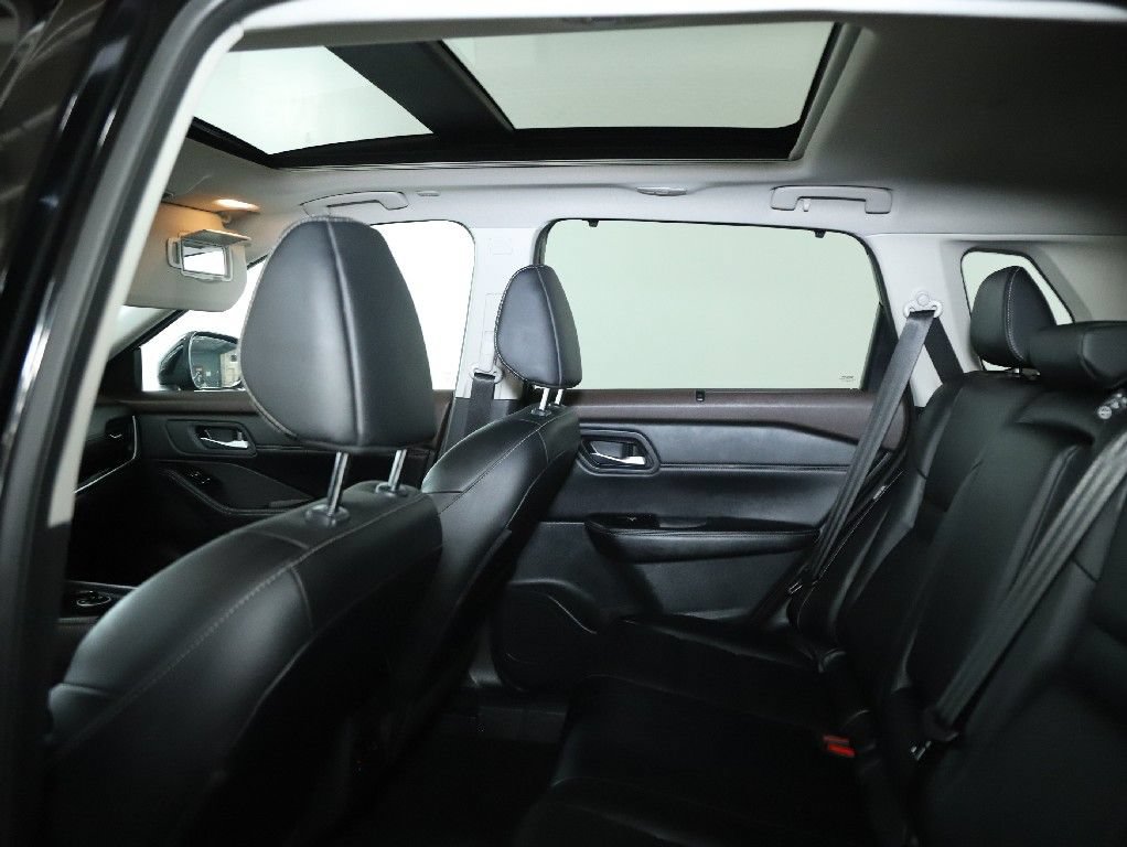 Certified 2023 Nissan Rogue SL w/ SL Premium Package AWD/4WD image 15