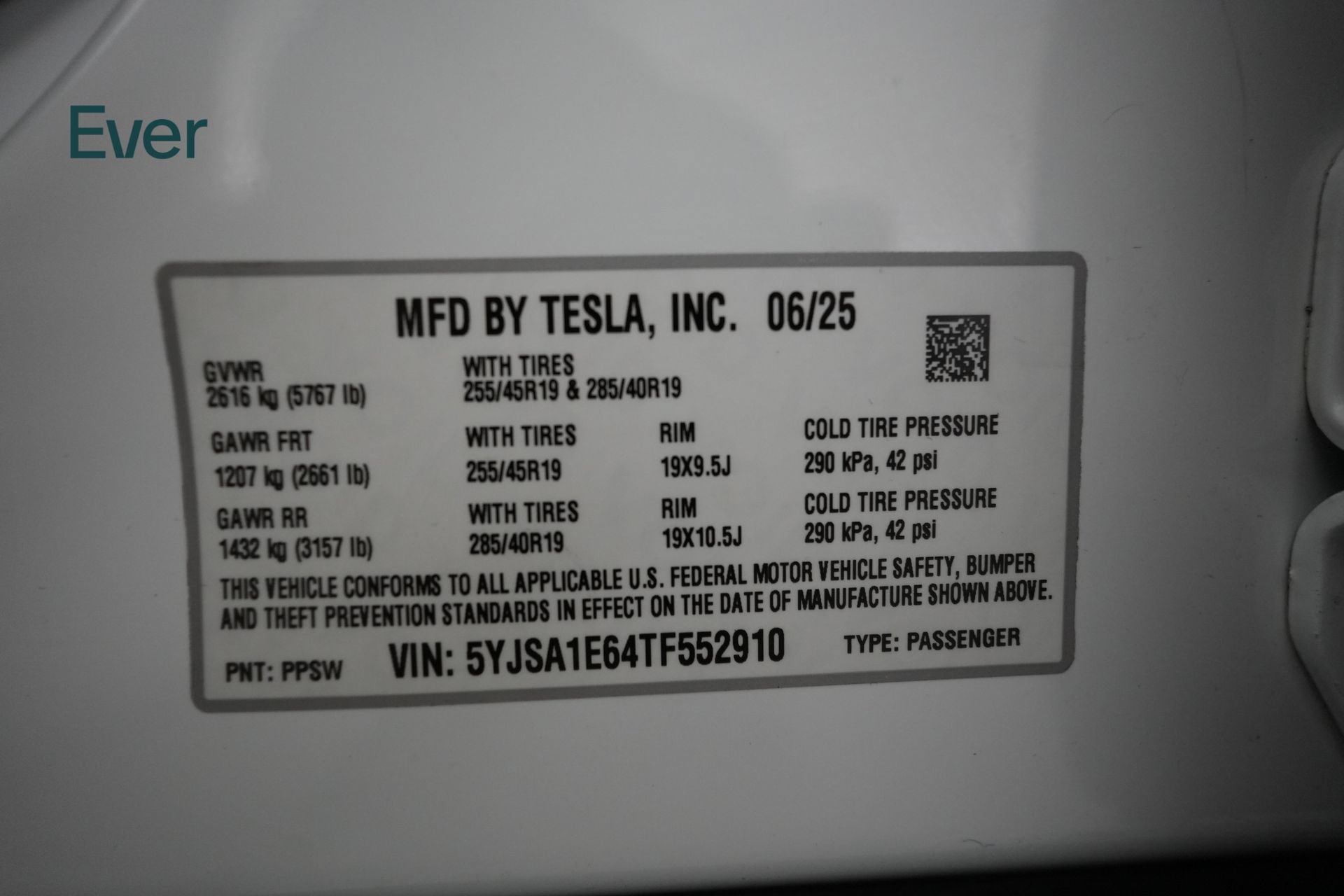 Used 2026 Tesla Model S Plaid AWD/4WD image 25