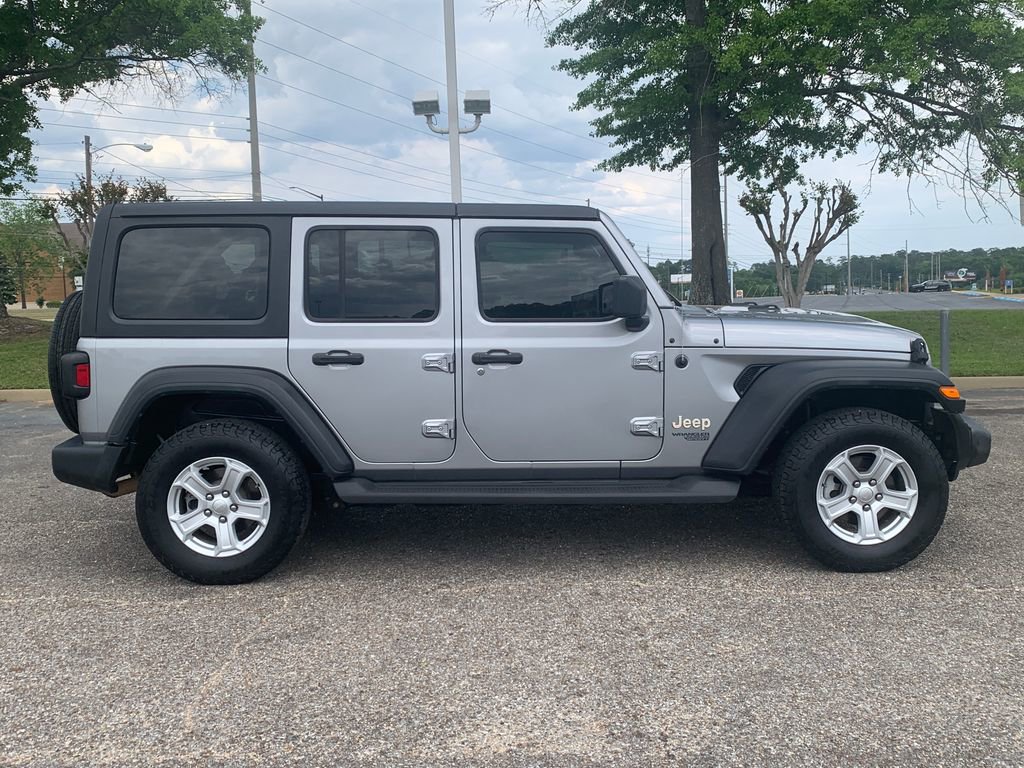 Used 2019 Jeep Wrangler Unlimited Sport S AWD/4WD image 2