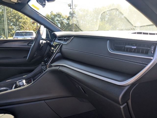 New 2025 Jeep Grand Cherokee Laredo RWD image 39