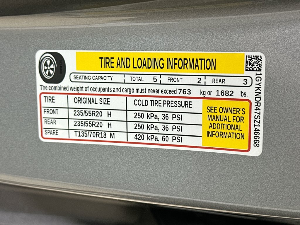 Certified 2025 Cadillac XT5 Premium Luxury w/ Technology Package AWD/4WD image 40
