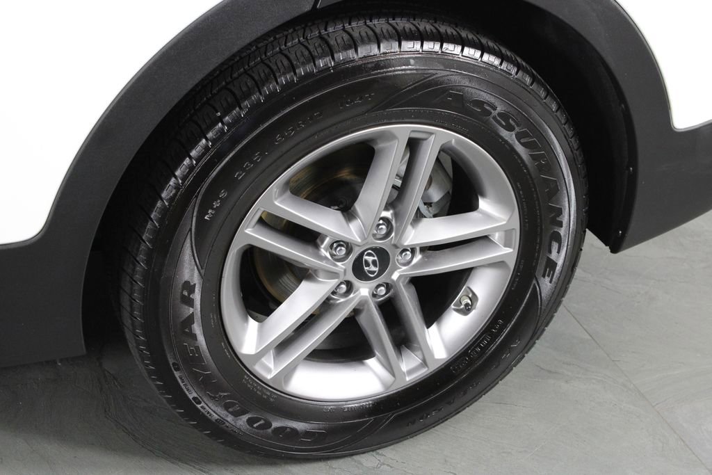 Used 2017 Hyundai Santa Fe Sport image 10