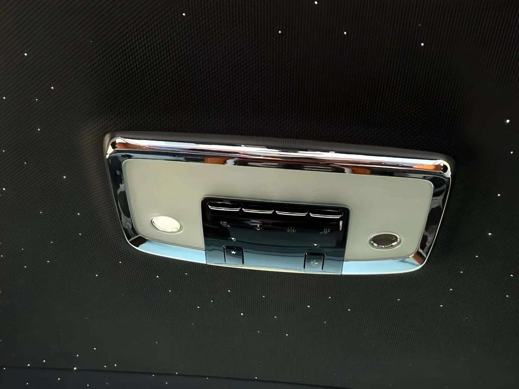 New 2026 Rolls-Royce Cullinan Black Badge AWD/4WD image 19