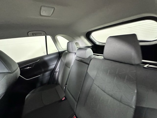 Used 2022 Toyota RAV4 XLE image 16