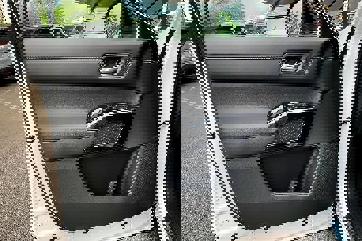 New 2026 Nissan Pathfinder Platinum image 13