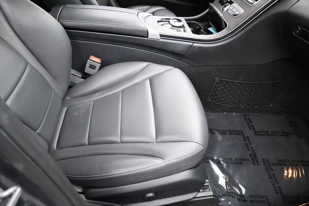 Used 2019 Mercedes-Benz C 300 Sedan image 40