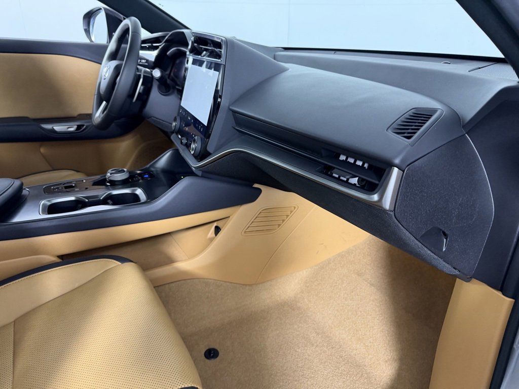 Used 2024 Lexus RZ 300e Premium image 31
