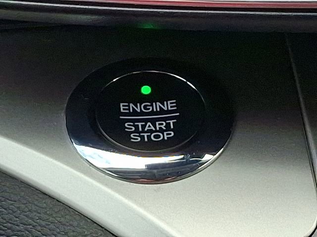 Used 2021 Ford Explorer XLT w/ Equipment Group 202A image 23