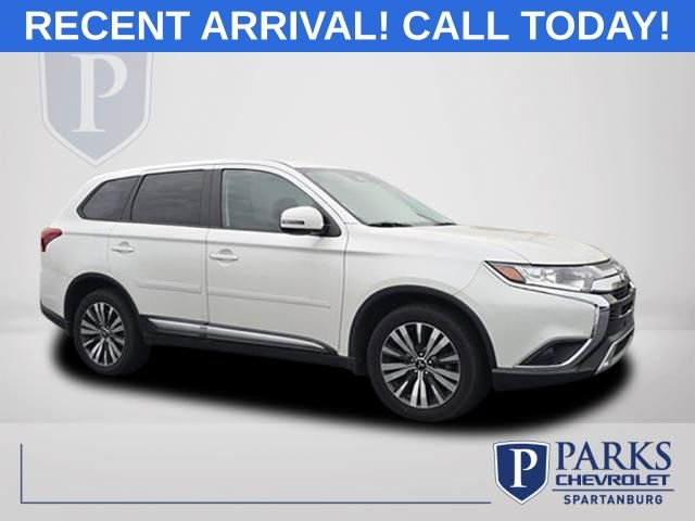 Used 2020 Mitsubishi Outlander SE FWD image 1