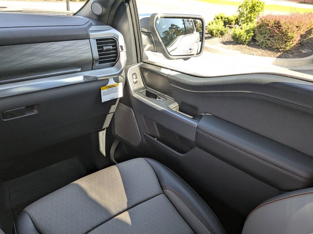 New 2025 Ford F150 Lariat w/ Equipment Group 502A High image 19
