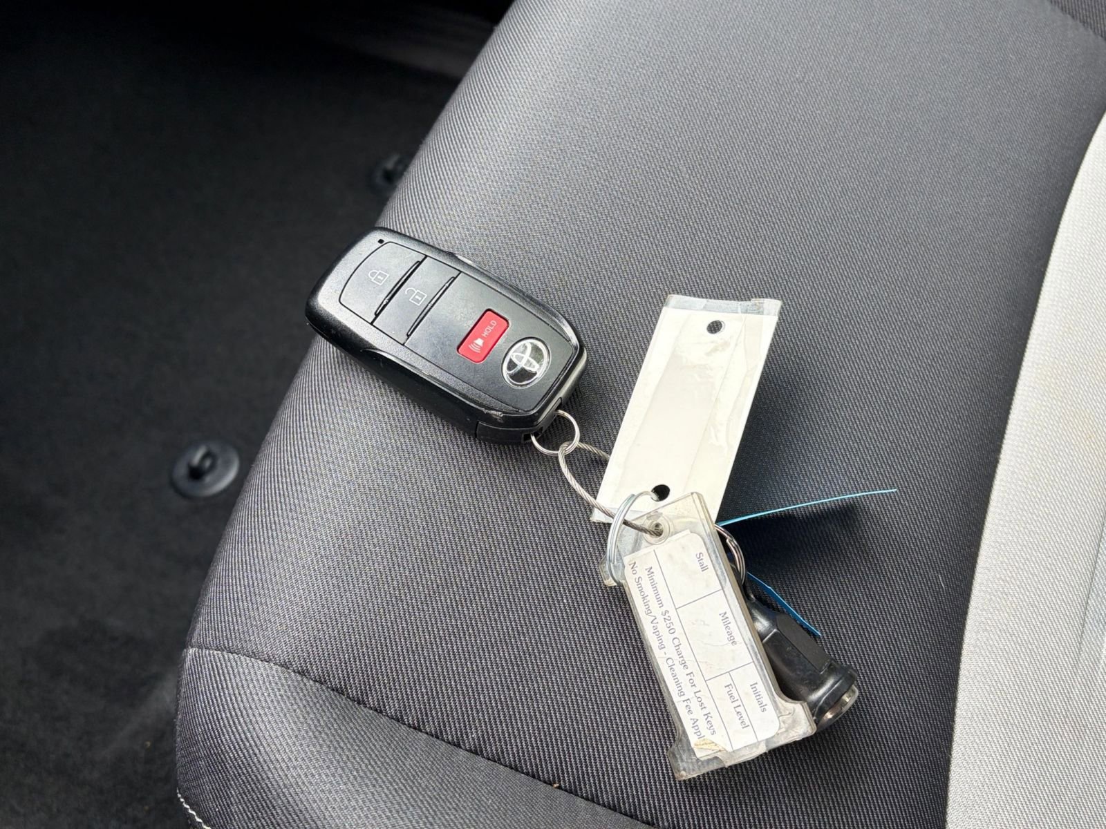 Used 2025 Toyota Tacoma TRD Off-Road image 21