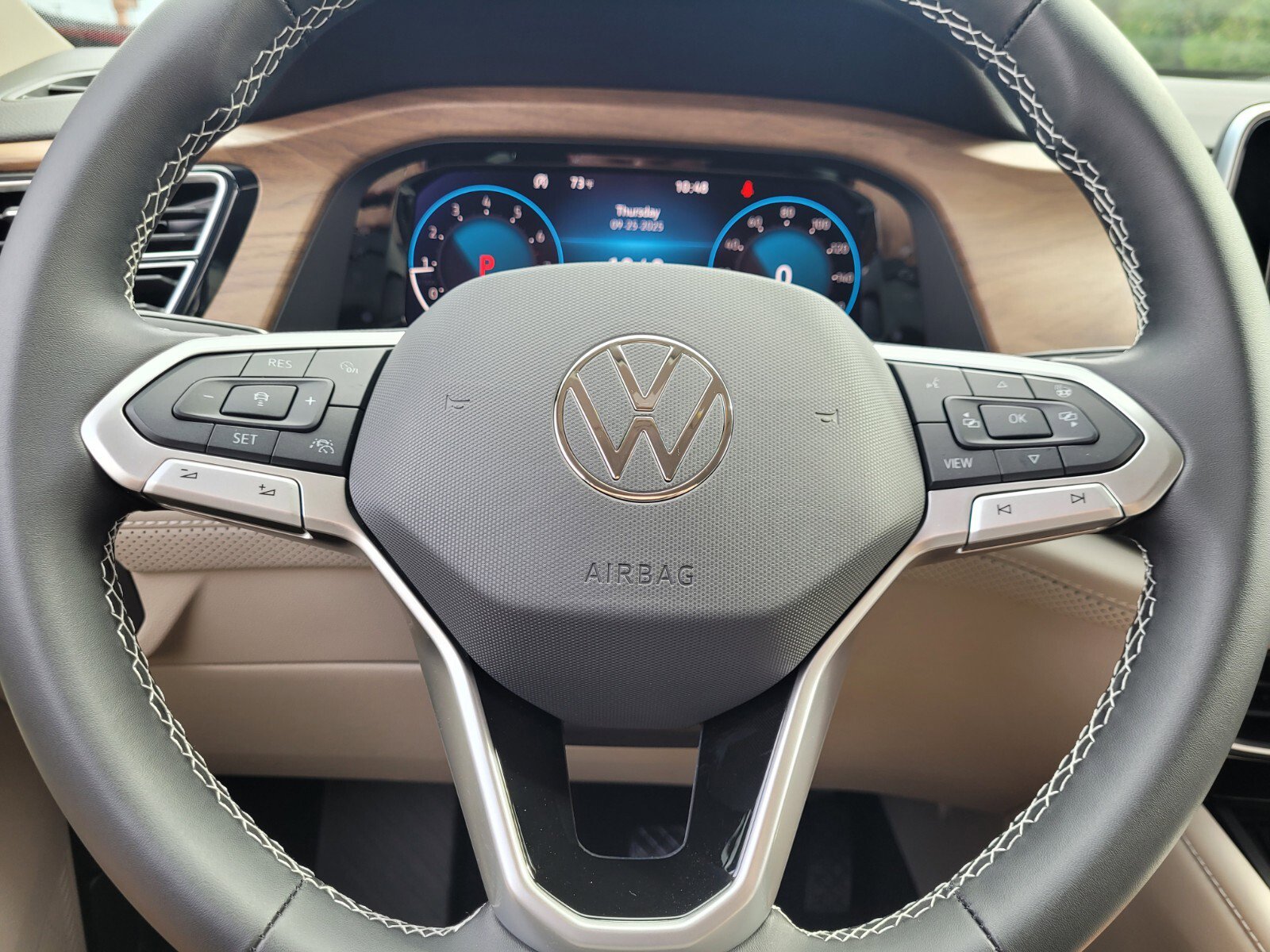 New 2026 Volkswagen Atlas SE image 18