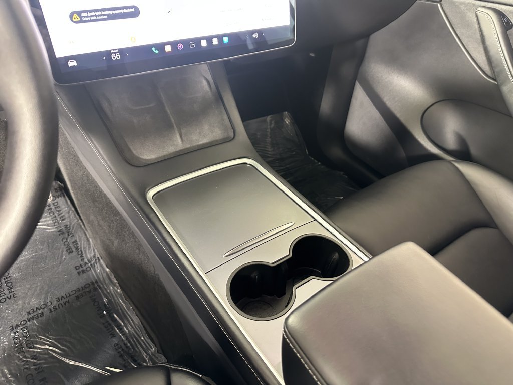 Used 2022 Tesla Model Y Long Range AWD/4WD image 31