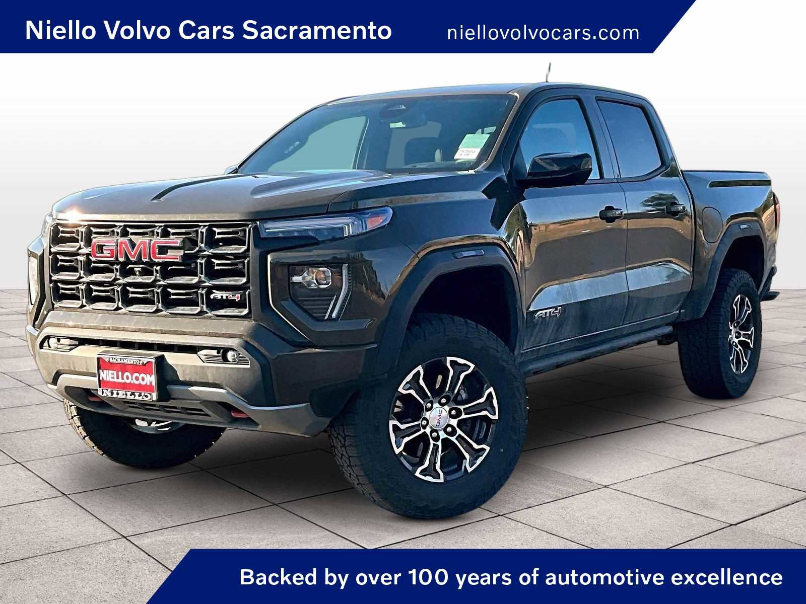 Used 2023 GMC Canyon AT4 w/ Technology Package image 1
