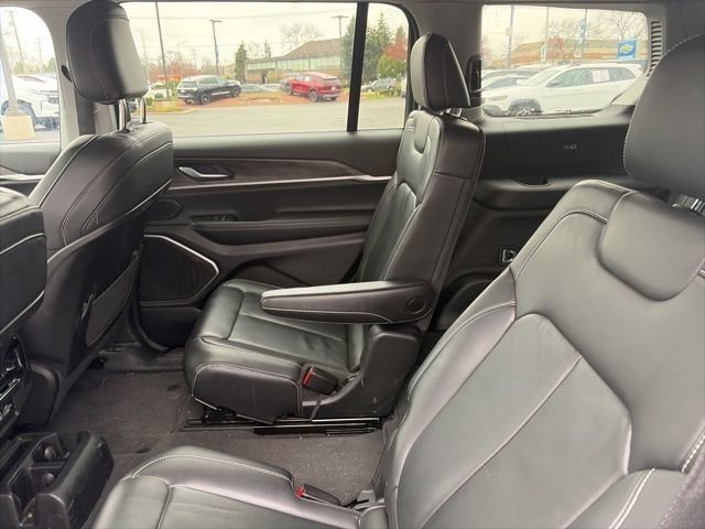 Used 2022 Jeep Grand Cherokee L Limited AWD/4WD image 20