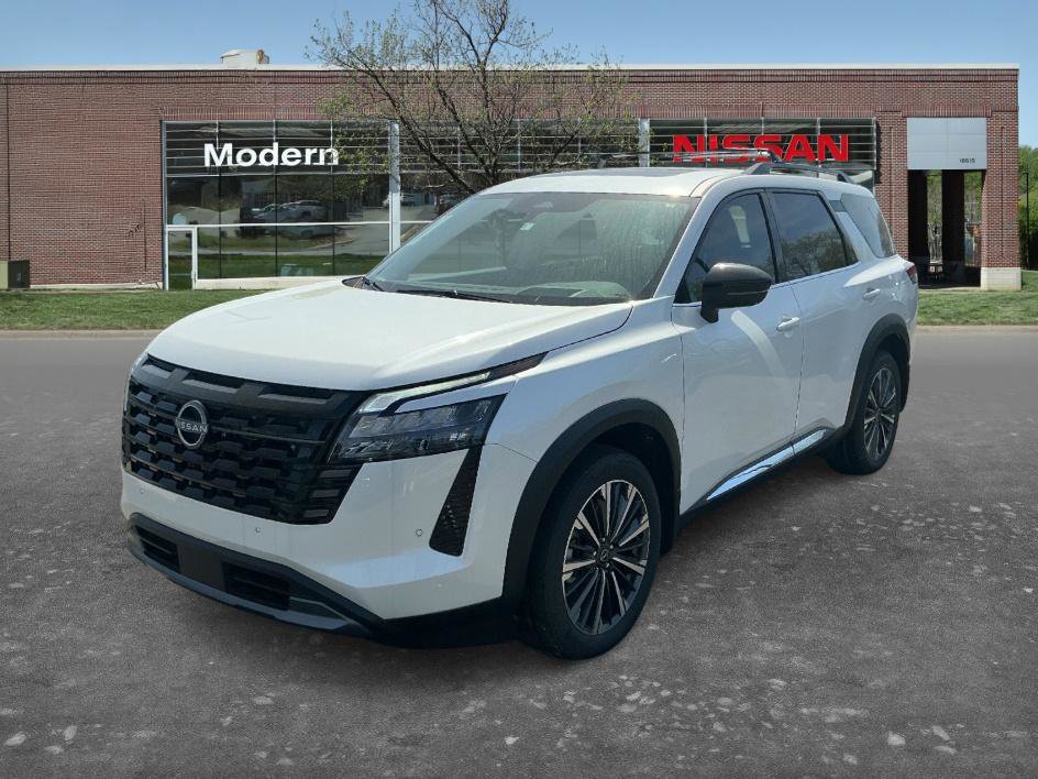 New 2026 Nissan Pathfinder Platinum image 1