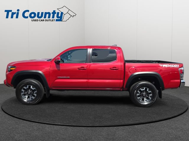 Certified 2023 Toyota Tacoma TRD Off-Road AWD/4WD image 5