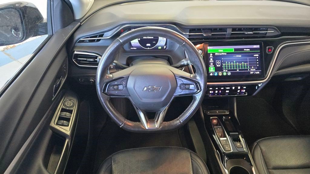 Certified 2022 Chevrolet Bolt EUV LT w/ Convenience Package image 4