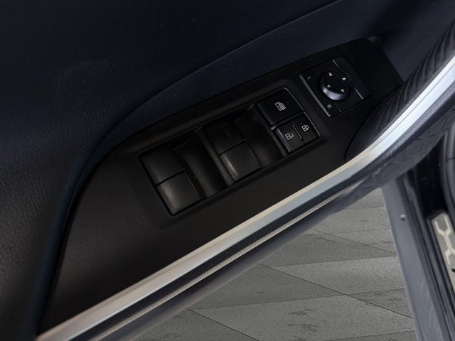Used 2019 Toyota RAV4 Adventure AWD/4WD image 9