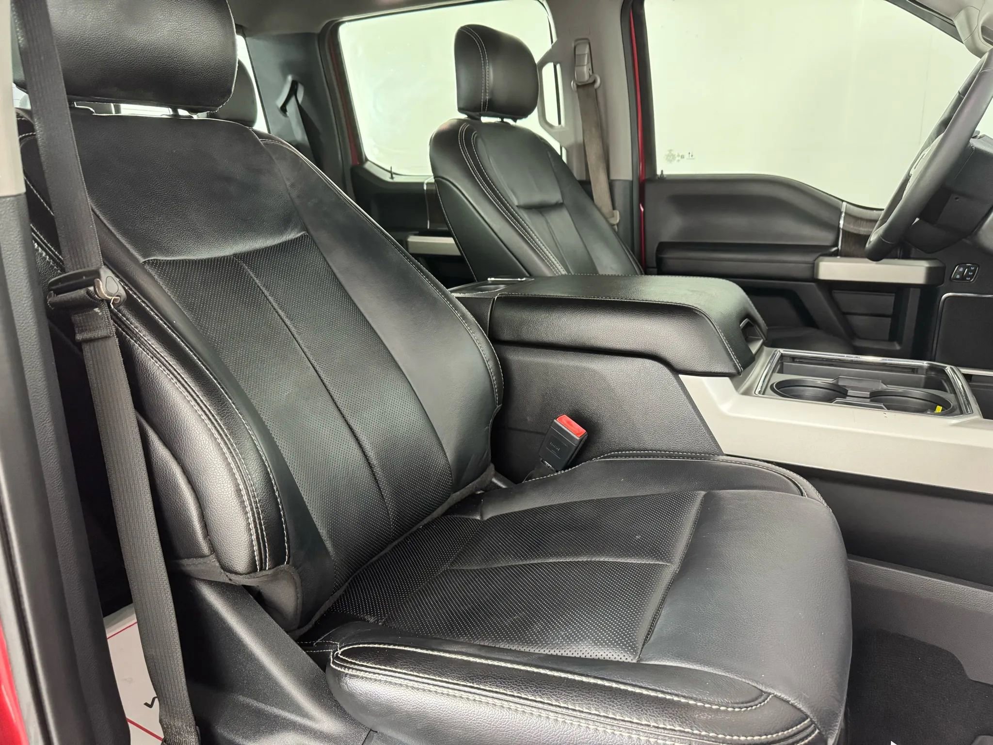 Used 2020 Ford F250 Lariat w/ Lariat Ultimate Package image 35