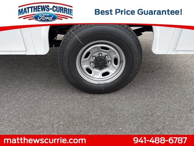 New 2026 Ford F250 XL w/ XL Chrome Package image 15