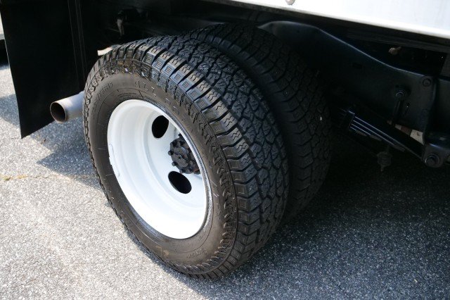 Used 2024 Ford E-450 and Econoline 450 Super Duty w/ Power Windows & Locks Group RWD image 28