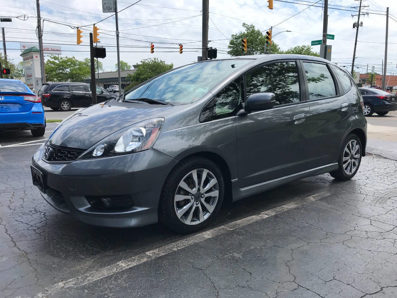 Used 2013 Honda Fit Sport image 4