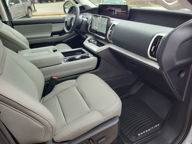 New 2026 Ford Expedition Max Active image 26