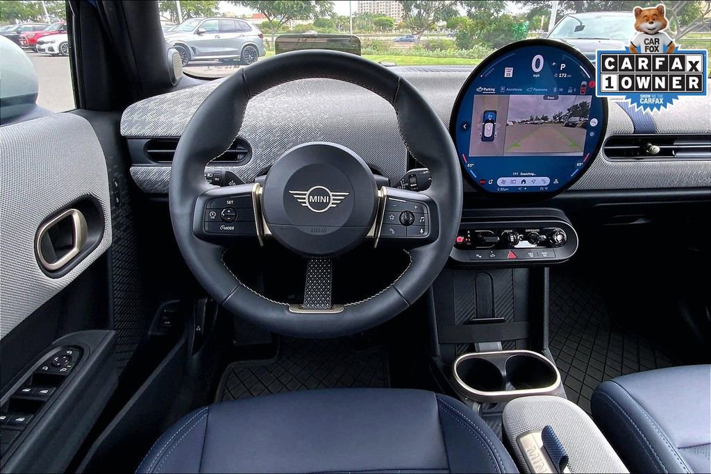 Certified 2025 MINI Cooper 4-Door Hardtop image 5