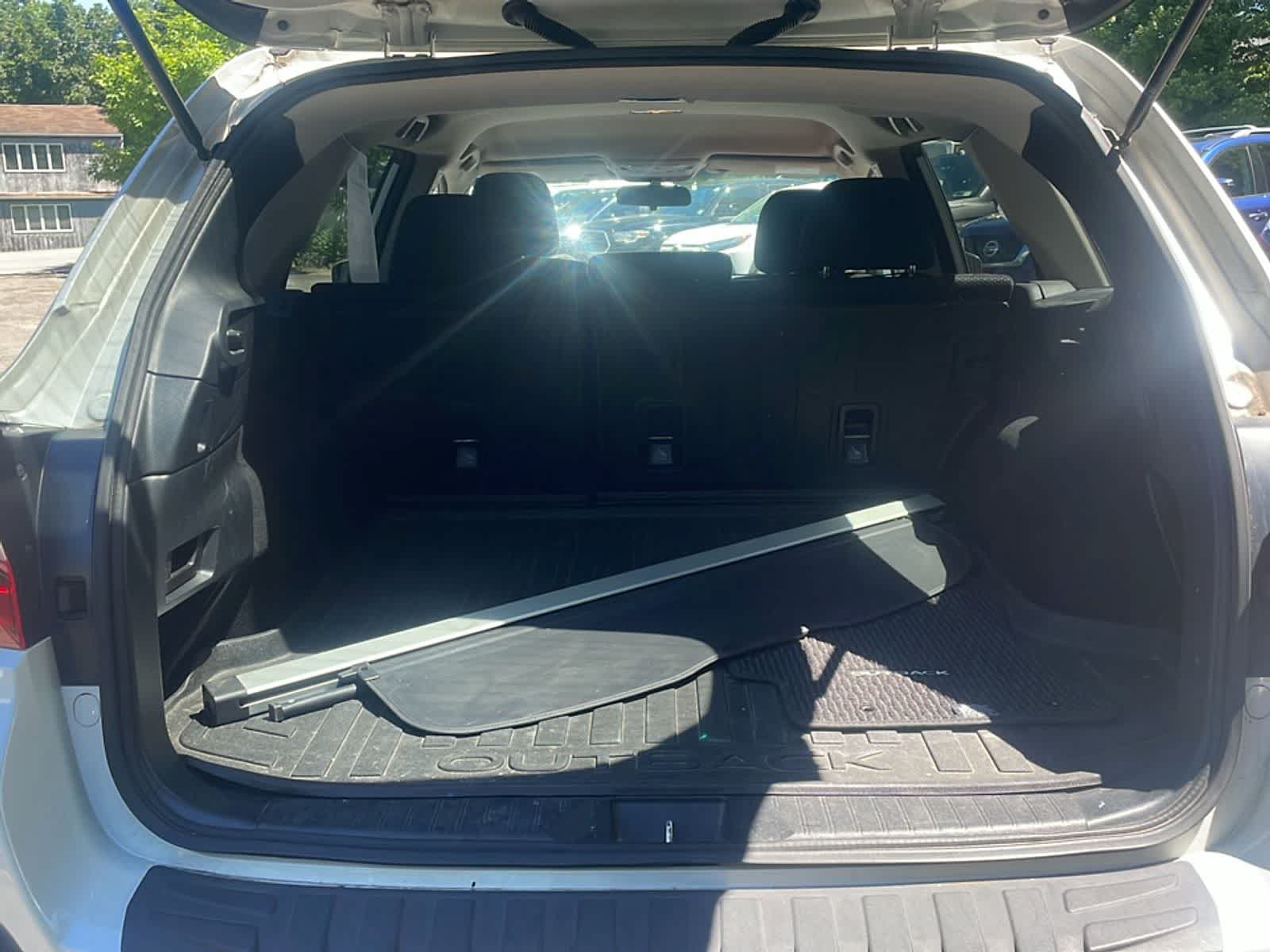Used 2018 Subaru Outback 2.5i Premium AWD/4WD image 7