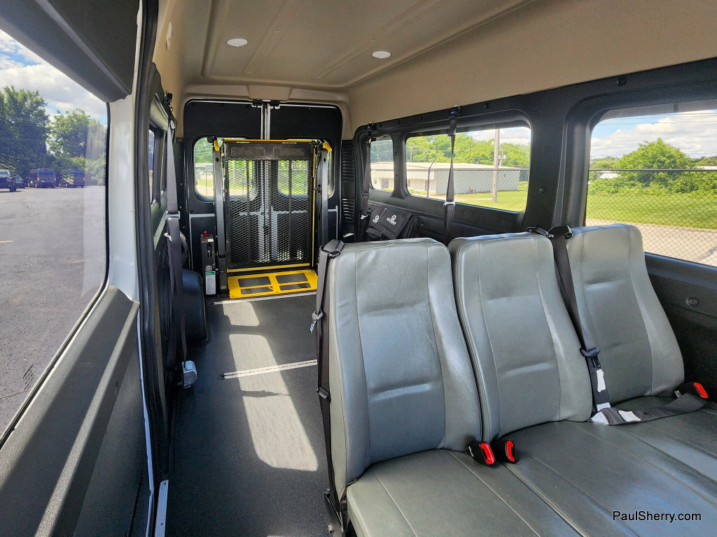 Used 2021 RAM ProMaster 2500 w/ Premium Appearance Group FWD image 6