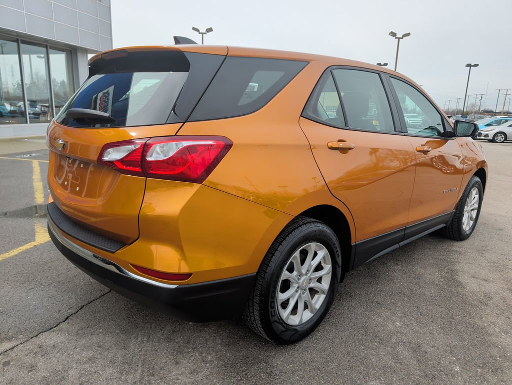 Used 2018 Chevrolet Equinox LS image 7