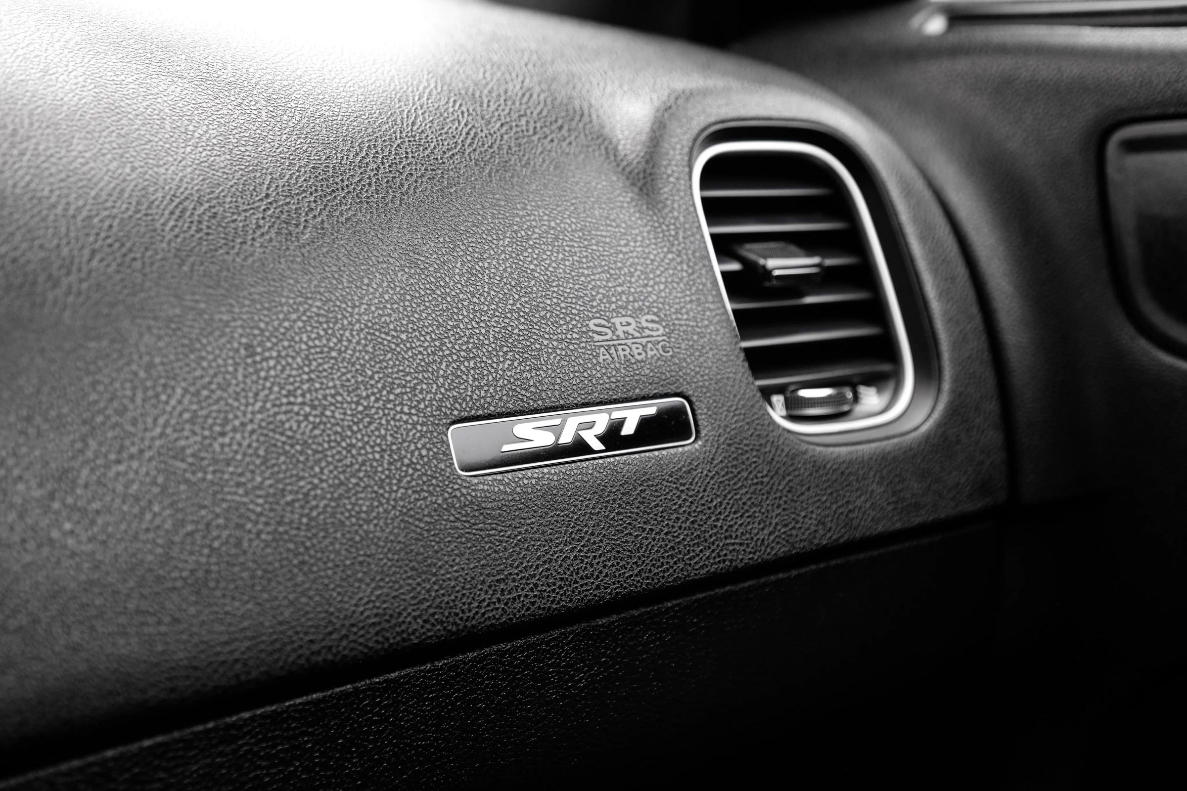 Used 2018 Dodge Charger SRT w/ Harman/Kardon Audio Group RWD image 38