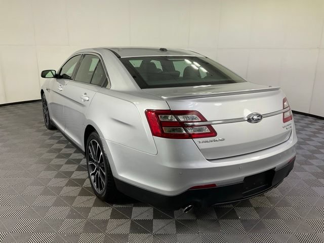 Used 2017 Ford Taurus Limited AWD/4WD image 4