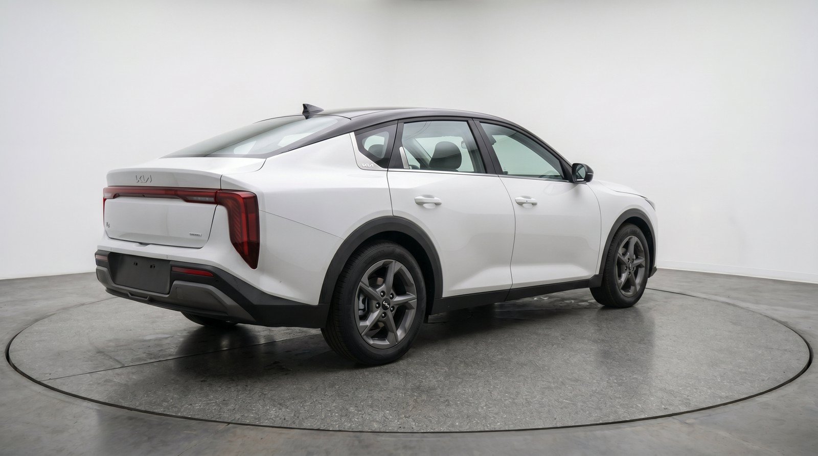 Used 2025 Kia K4 FWD image 9