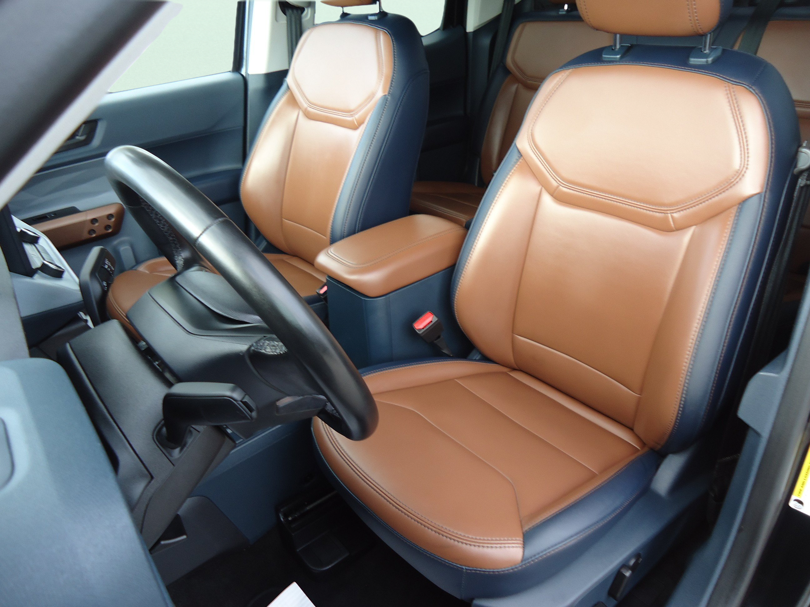 Used 2024 Ford Maverick Lariat FWD image 28