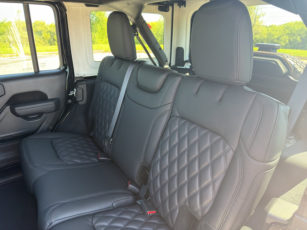New 2026 Jeep Wrangler Unlimited Sport AWD/4WD image 34