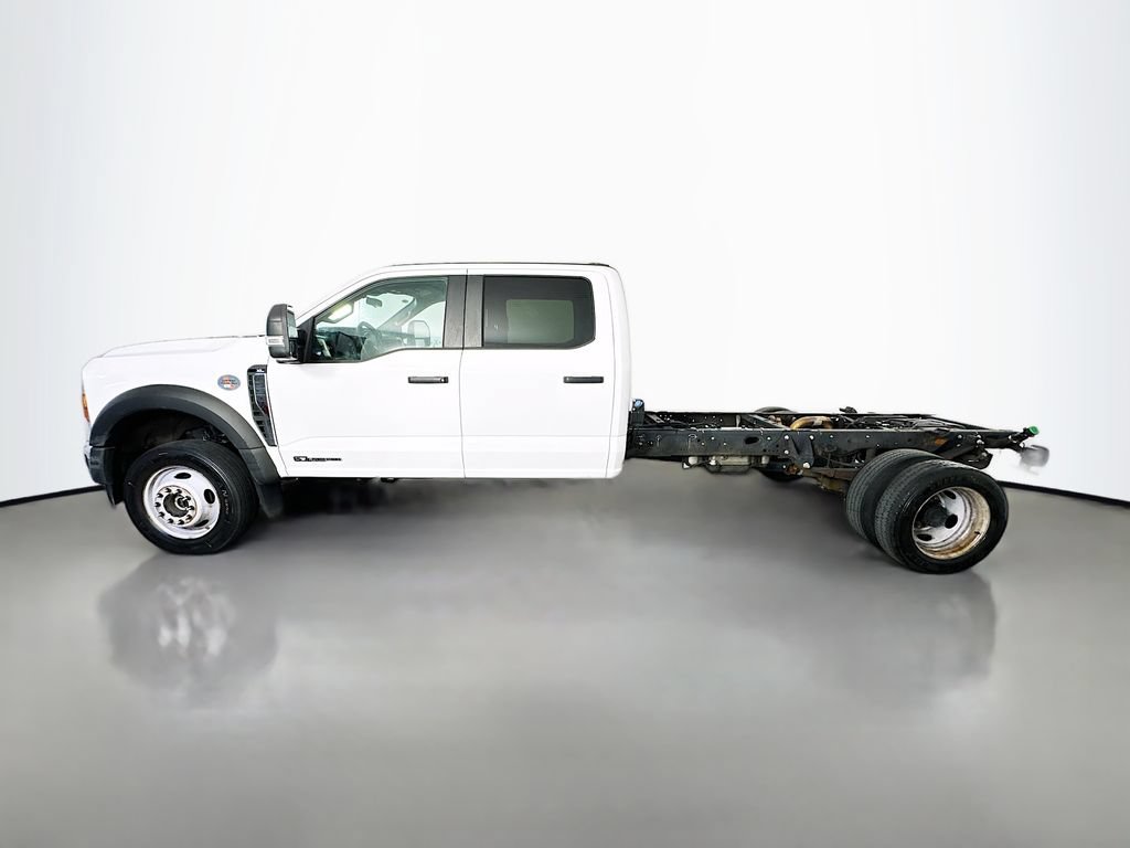 Used 2024 Ford F550 4x4 Crew Cab Super Duty w/ Snow Plow Prep Package image 4