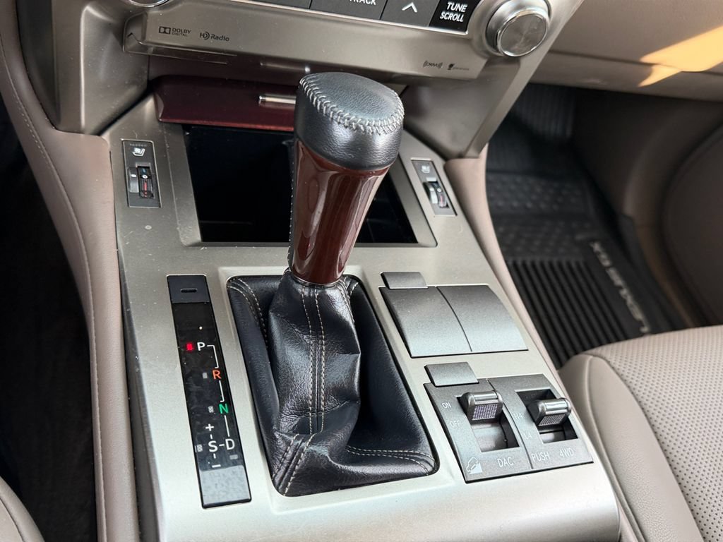 Used 2019 Lexus GX 460 Premium AWD/4WD image 25