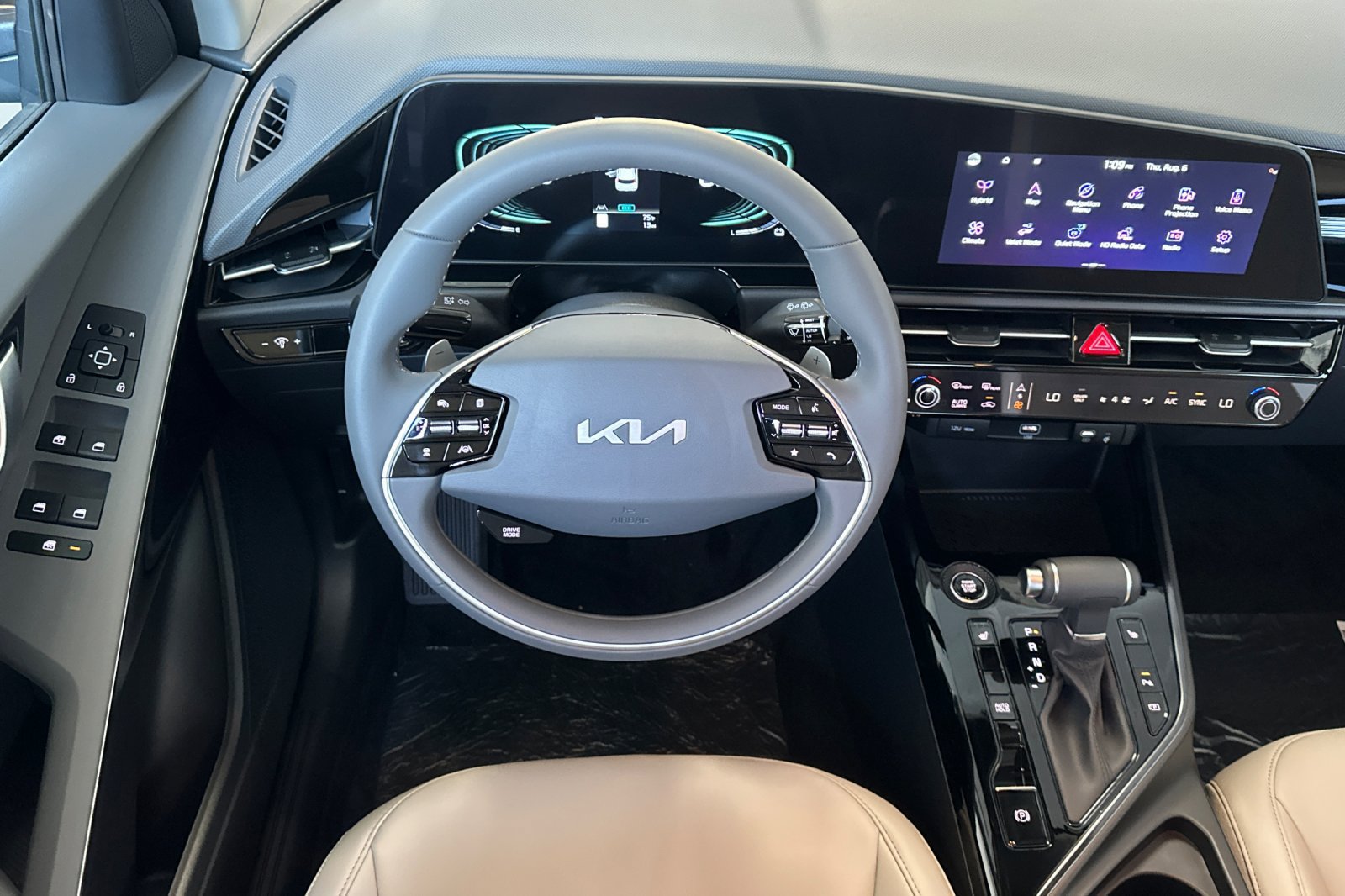 New 2026 Kia Niro EX FWD image 14