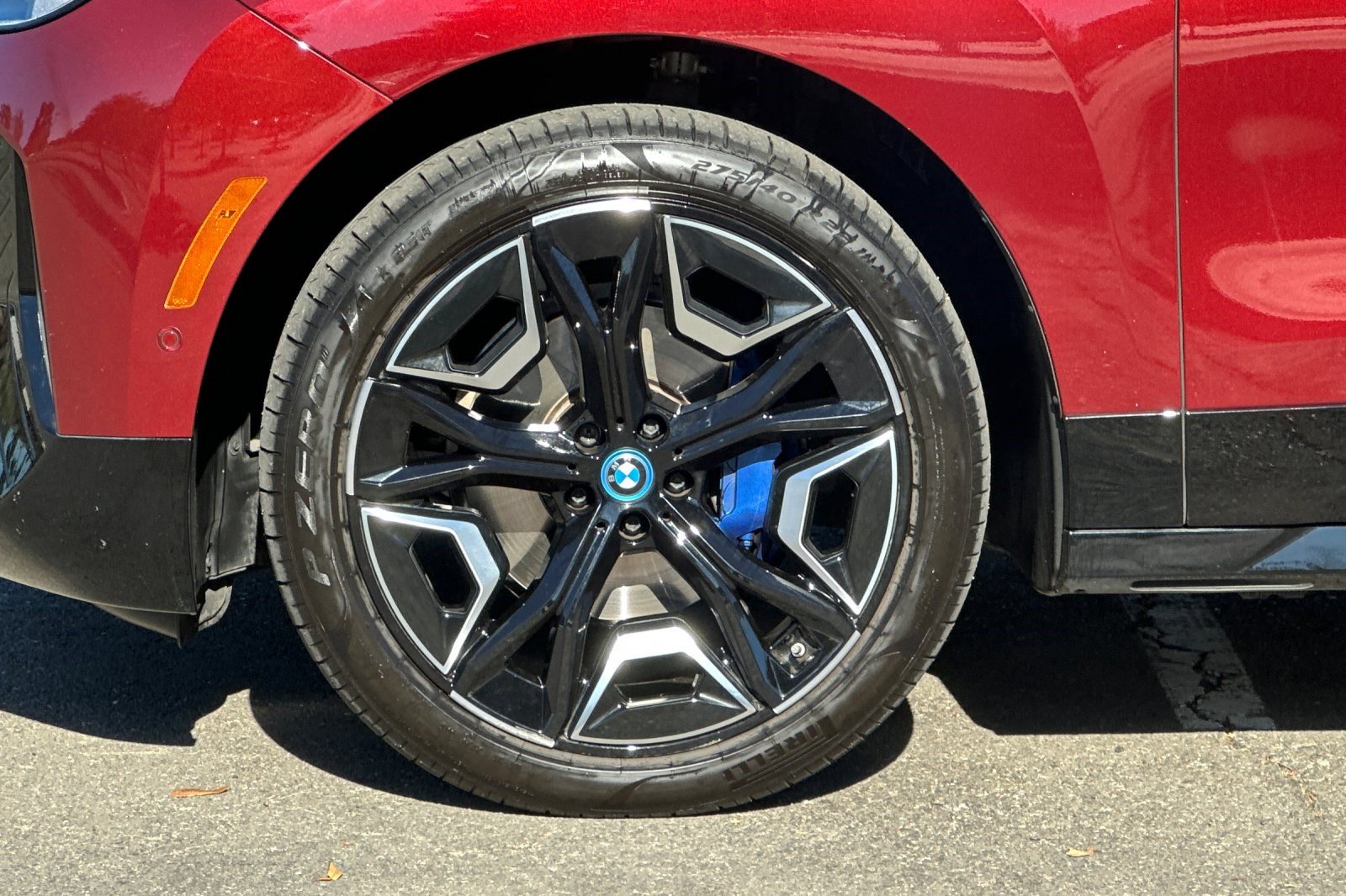 Certified 2024 BMW iX xDrive50 w/ Premium Package AWD/4WD image 39
